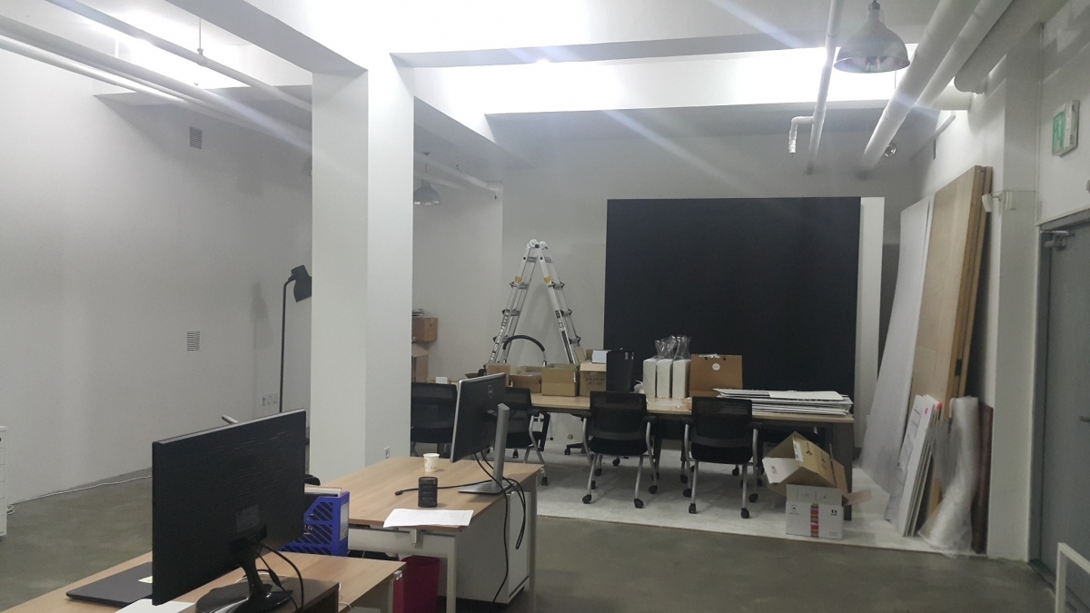 신사동 세로수길 상권내 지하1층 스튜디오 임대