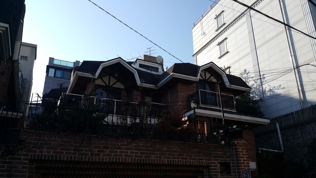 용산구 한남동 대사관길내 지하1층 지상2층 사무실 통임대(공동중개)