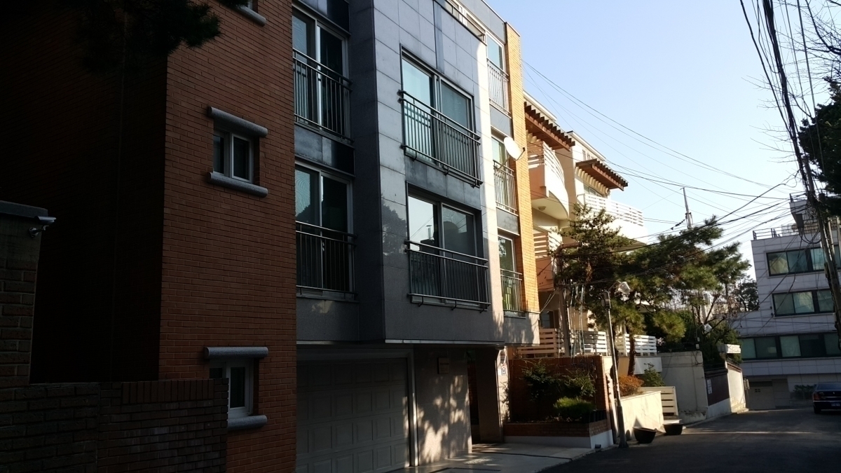 용산구 한남동 4층건물 5세대 거주하는 다세대 주택 통매매(공동중개)