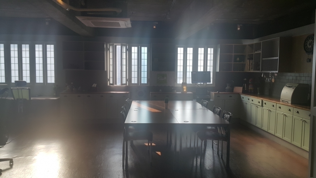 세로수길 Main 상권내 럭셔리한 사무실 임대