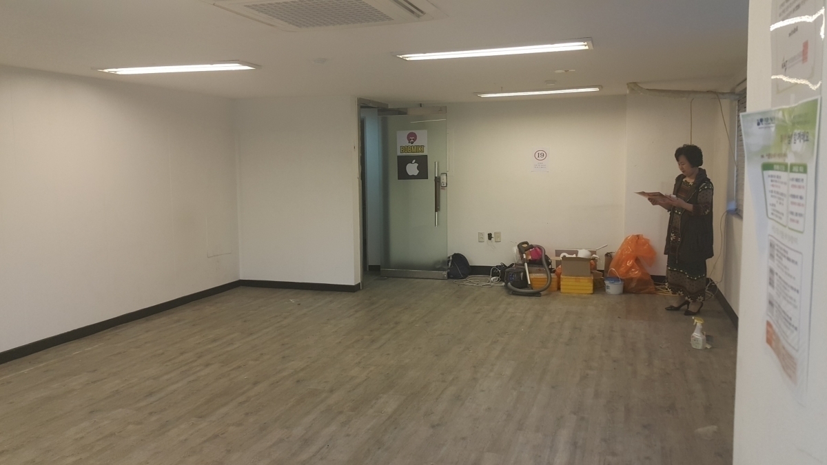 가로수길 Main 도로 4층 사무실 임대 안내